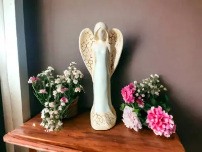 Anioł Emily - miętowy -  22 x 9 cm figurka dekoracyjna gipsowa
