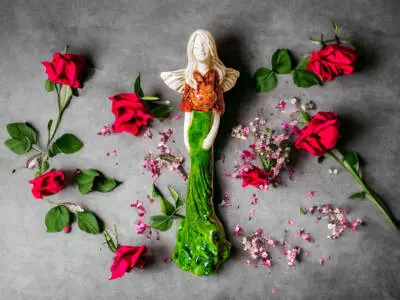 Anioł Margaret - zielony -  32 cm figurka dekoracyjna gipsowa