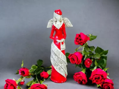 Anioł Charlotte - czerwony -  32 x 15 cm figurka dekoracyjna gipsowa