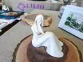 Anioł Rozmarzona Emily - beżowy -  22 x 9 cm figurka dekoracyjna gipsowa