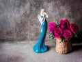 Anioł Elise - turkus -  35 x 15 cm figurka dekoracyjna gipsowa