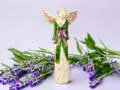 Anioł Lily - zielony fiolet -  35 x 15 cm figurka dekoracyjna gipsowa