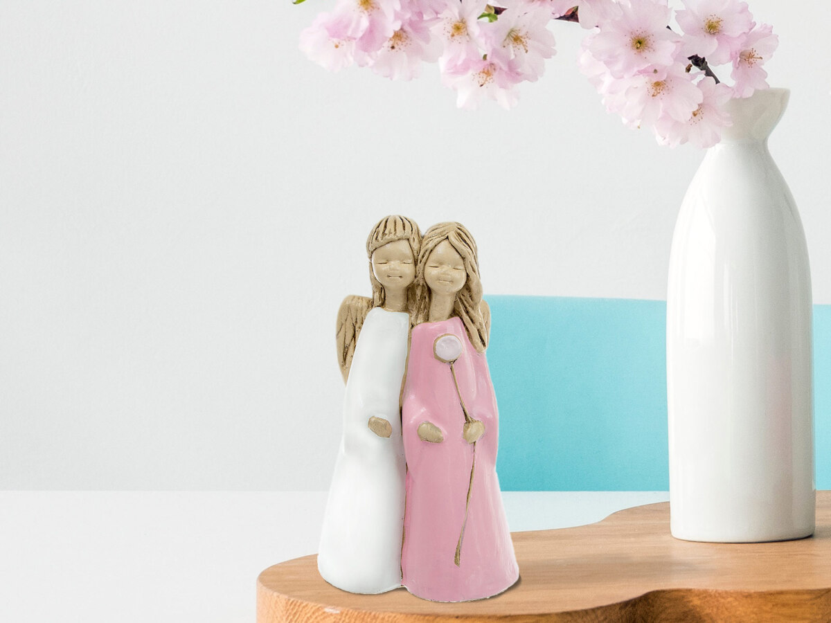 Anioł Apple & Ella (Różowy) - 18 x 10 cm figurka dekoracyjna gipsowa