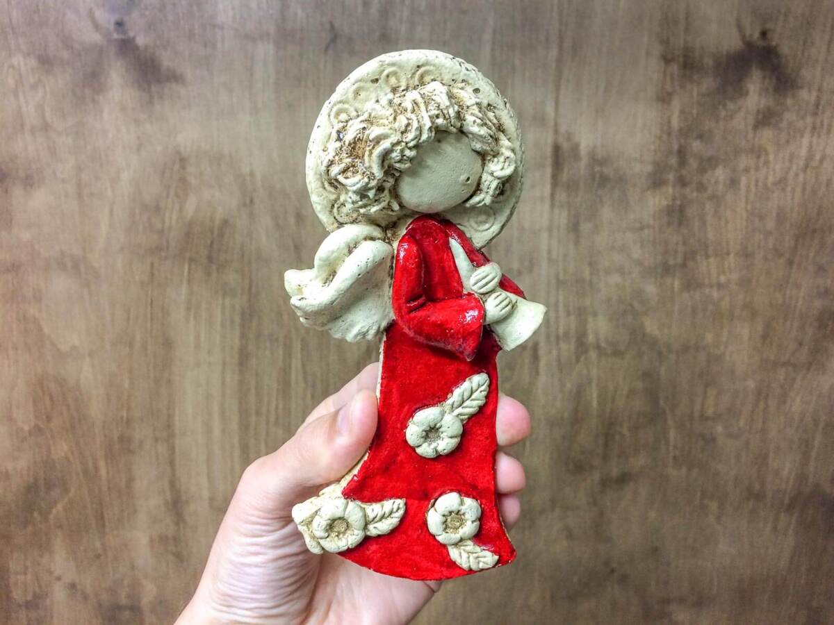 Liolinka z fletem (Czerwony) - 16 x 7 cm figurka dekoracyjna gipsowa