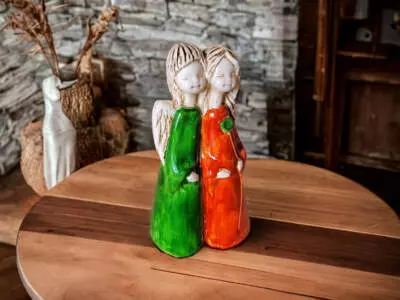 Anioły Apple & Ella - zielony pomarańcz -  18 x 10 cm figurka dekoracyjna gipsowa