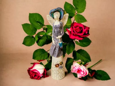 Anioł Olivia - szary -  32 x 15 cm figurka dekoracyjna gipsowa