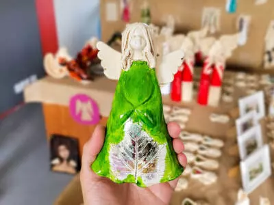 Anioł Monica Art Leaf -  18 x 10 cm figurka dekoracyjna gipsowa