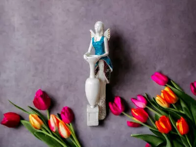 Anioł Suri - turkus -  32 x 15 cm figurka dekoracyjna gipsowa