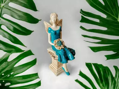 Anioł Pauline - turkus -  20 x 9 cm figurka dekoracyjna gipsowa