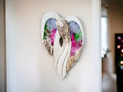 Anioł Cynthia Art Leaf -  30 x 17 cm figurka dekoracyjna gipsowa
