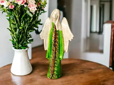 Anioł Julia Art - zielony -  27 x 14 cm figurka dekoracyjna gipsowa