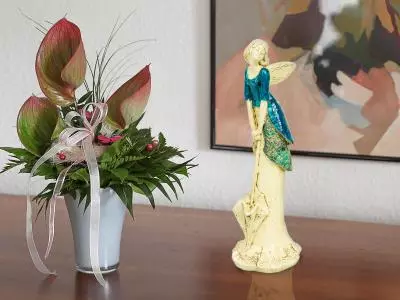 Anioł Annabel - turkus -  35 x 15 cm figurka dekoracyjna gipsowa