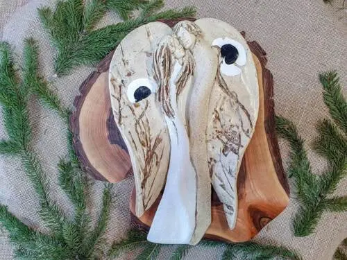 Kochające Anioły - wiszące białe -  35 x 21 cm figurka dekoracyjna gipsowa
