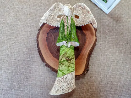 Anioł Clara Art Leaf - zielona -  40 x 28 cm figurka dekoracyjna gipsowa