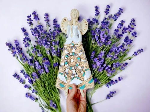 Anioł Heather - biały szary turkus -  35 x 15 cm figurka dekoracyjna gipsowa