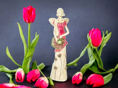 Anioł Sunday Rose - różowy -  32 x 15 cm figurka dekoracyjna gipsowa