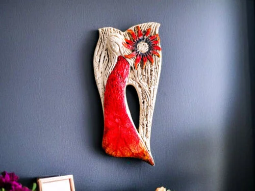 Anioł Xenylla Art - czerwony -  figurka dekoracyjna gipsowa 31 x 16 cm