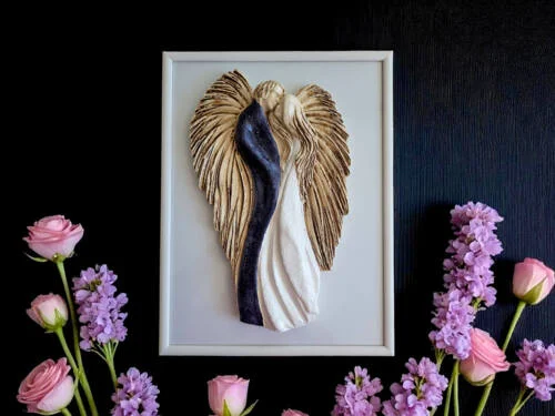 Zakochane Anioły + ramka - wiszące biało granatowe -  35 x 21 cm figurka dekoracyjna gipsowa