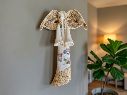 Anioł Clara Art Leaf - biała -  40 x 28 cm figurka dekoracyjna gipsowa