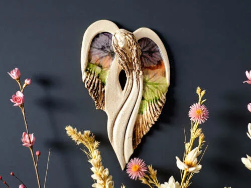 Anioł Cynthia Art Leaf -  30 x 17 cm figurka dekoracyjna gipsowa