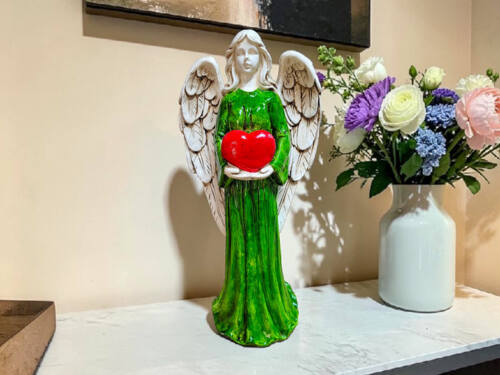 Amirael - duży anioł z sercem - zielony -  43 x 18 cm figurka dekoracyjna gipsowa
