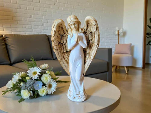 Anioł Stróż - biały -  18 x 9 cm figurka dekoracyjna gipsowa