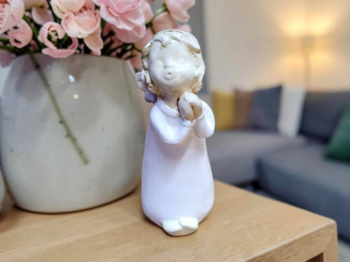 Anioł Marcel - biały -  15 x 7.5 cm figurka dekoracyjna gipsowa