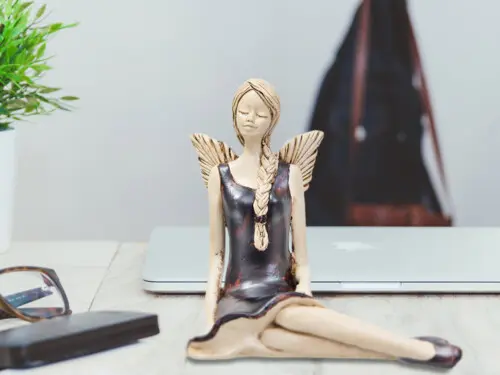 Aniołek Matilda - brąz mat -  15 cm figurka dekoracyjna gipsowa