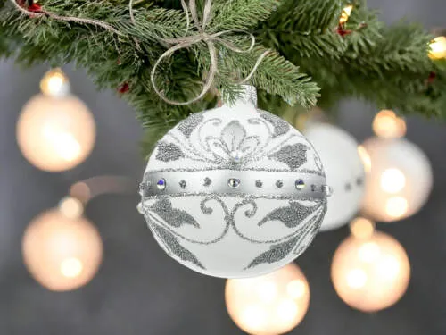Bombki Królewskie srebrne na białej kredzie -  80 mm  bombki choinkowe szklane 4 szt