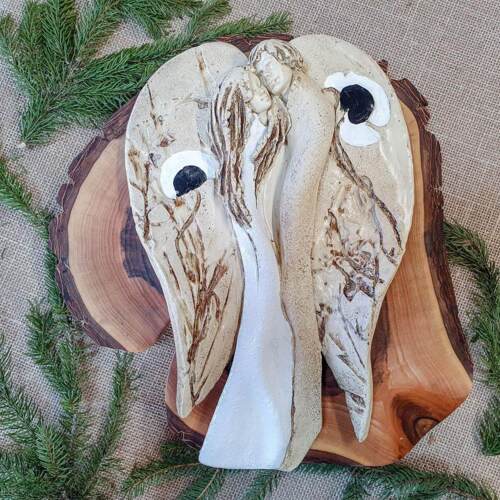 Kochające Anioły - wiszące białe -  35 x 21 cm figurka dekoracyjna gipsowa