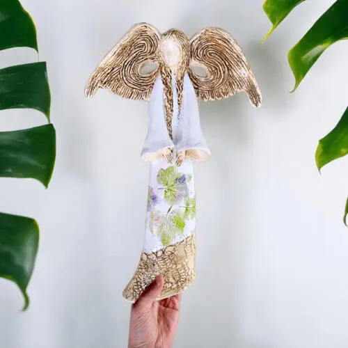 Anioł Clara Art Leaf - biała -  40 x 28 cm figurka dekoracyjna gipsowa