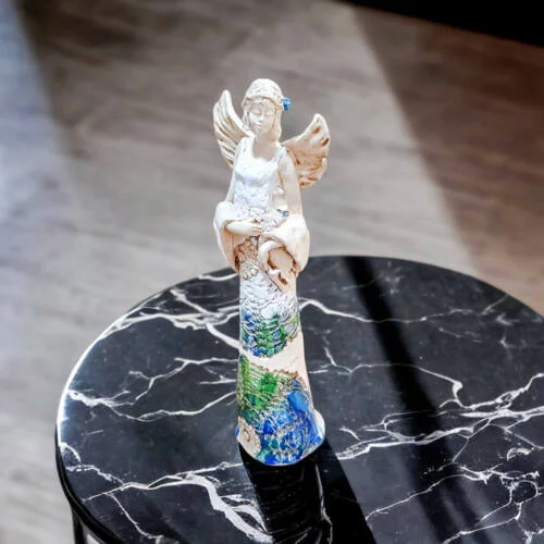 Anioł Frances - biały niebieski zielony -  30 x 14 cm figurka dekoracyjna gipsowa