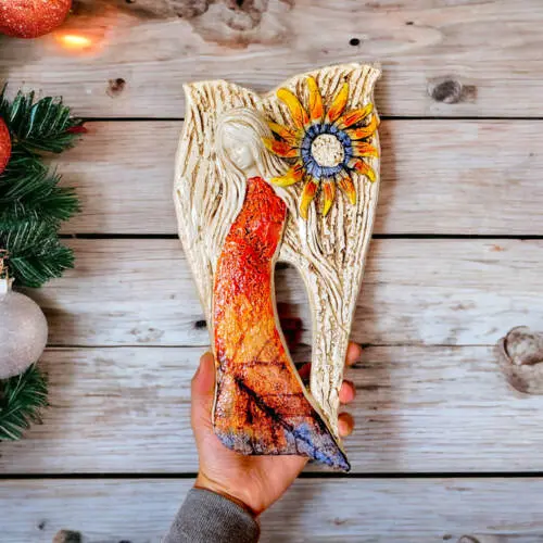 Anioł Xenylla Art - pomarańcz -  figurka dekoracyjna gipsowa