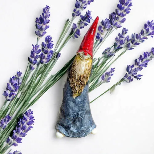 Skrzat Dobra Rada - czerwony szary -  18 x 7 cm figurka dekoracyjna gipsowa