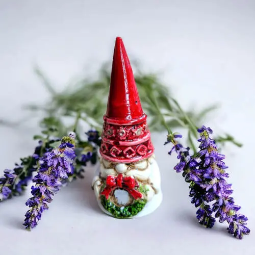 Skrzat Stroik -  5 x 5 cm figurka dekoracyjna gipsowa
