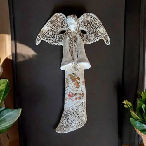 Anioł Clara Art - beżowy -  40 x 28 cm figurka dekoracyjna gipsowa