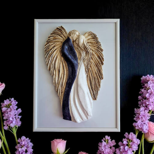 Figurka zakochanych aniołów + ramka - wiszące biało granatowe -  35 x 21 cm figurka dekoracyjna
