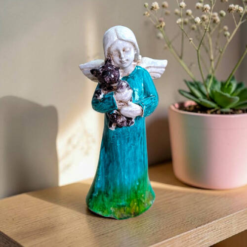 Aniołek z kotkiem - turkus -  12 x 5 cm figurka dekoracyjna gipsowa