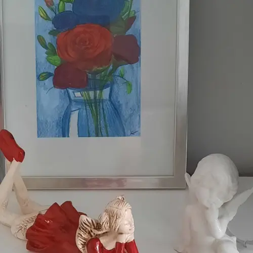 Aniołek Dixie - czerwony -  15 cm figurka dekoracyjna gipsowa