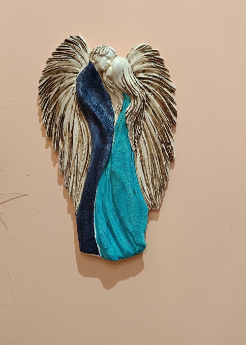 Zakochane Anioły - wiszące czerwone - 35 x 21 cm figurka dekoracyjna gipsowa