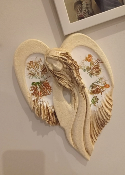 Anioł Cynthia Art  -  30 x 17 cm figurka dekoracyjna gipsowa