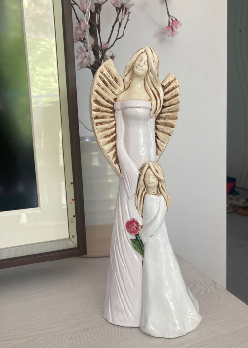 Anioł Hannah & Evelyn - różowy biały -  32 x 15 cm figurka dekoracyjna gipsowa