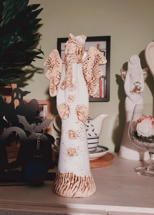 Anioł Bieszczadzki - biały -  30 x 14 cm figurka dekoracyjna gipsowa