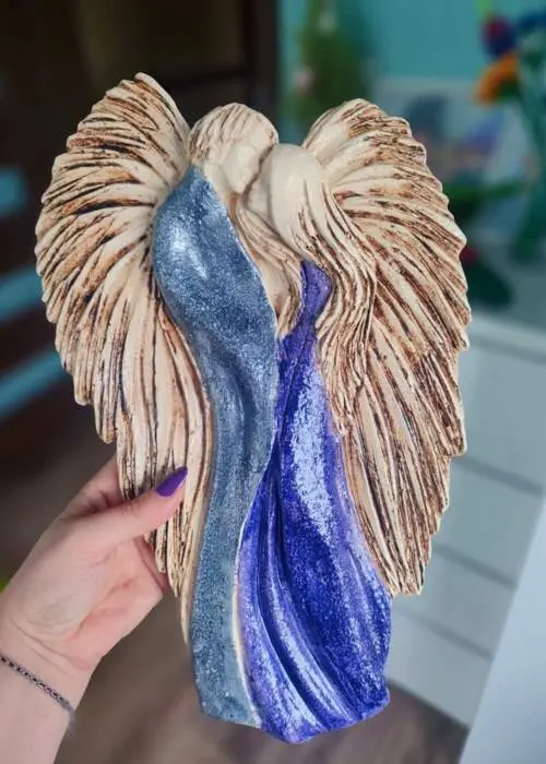 Zakochane Anioły - wiszące srebrne -  35 x 21 cm figurka dekoracyjna gipsowa