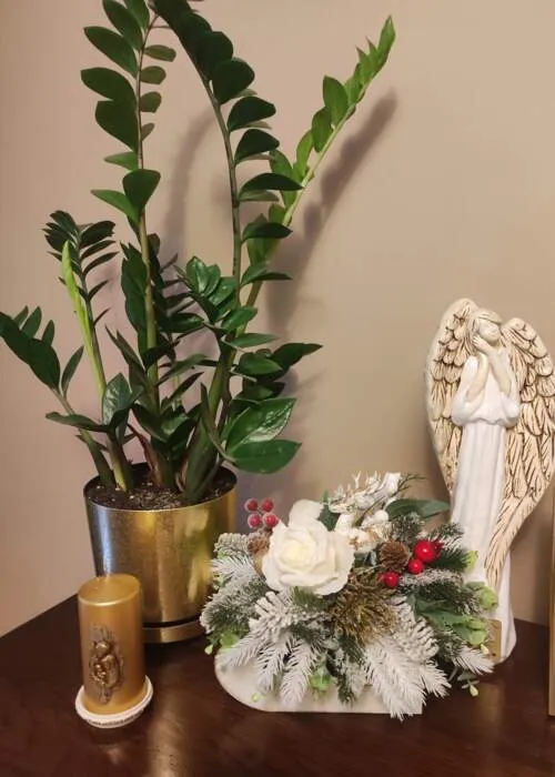 Anioł Gabriel - biały -  40 x 18 cm figurka dekoracyjna gipsowa