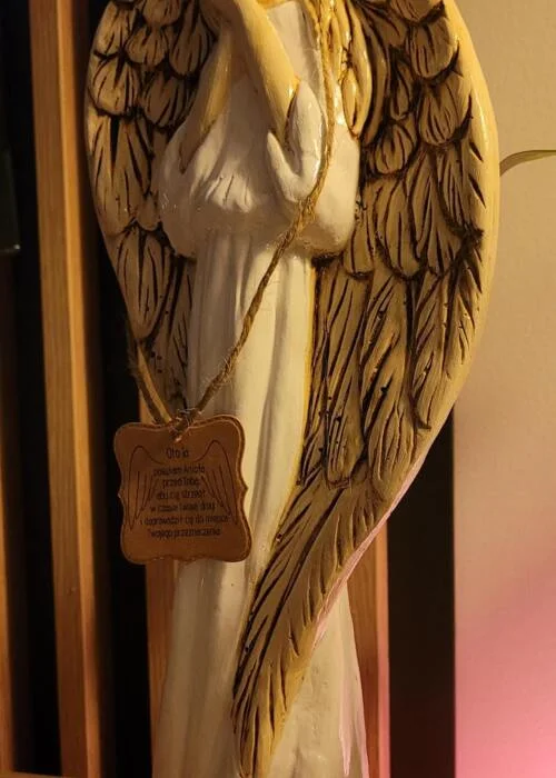 Duży Anioł na I Komunię z grawerem - personalizowany prezent