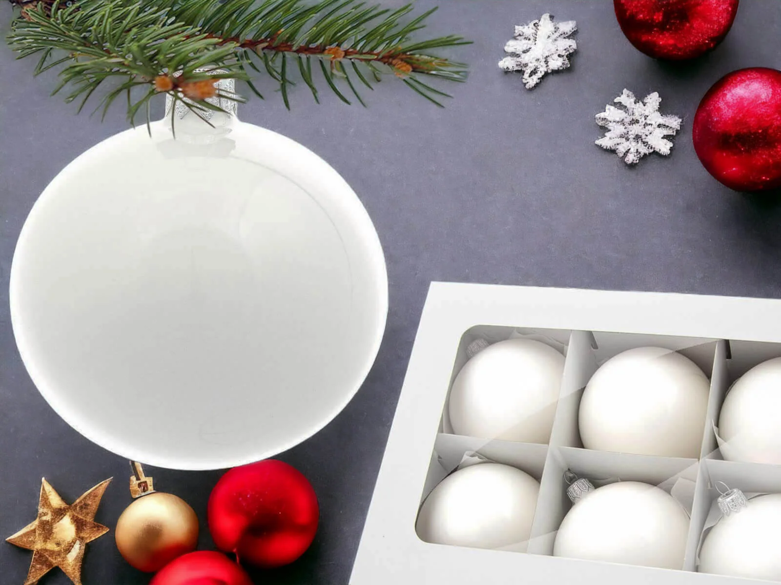 Białe ozodby choinkowe Białe ozodby choinkowe