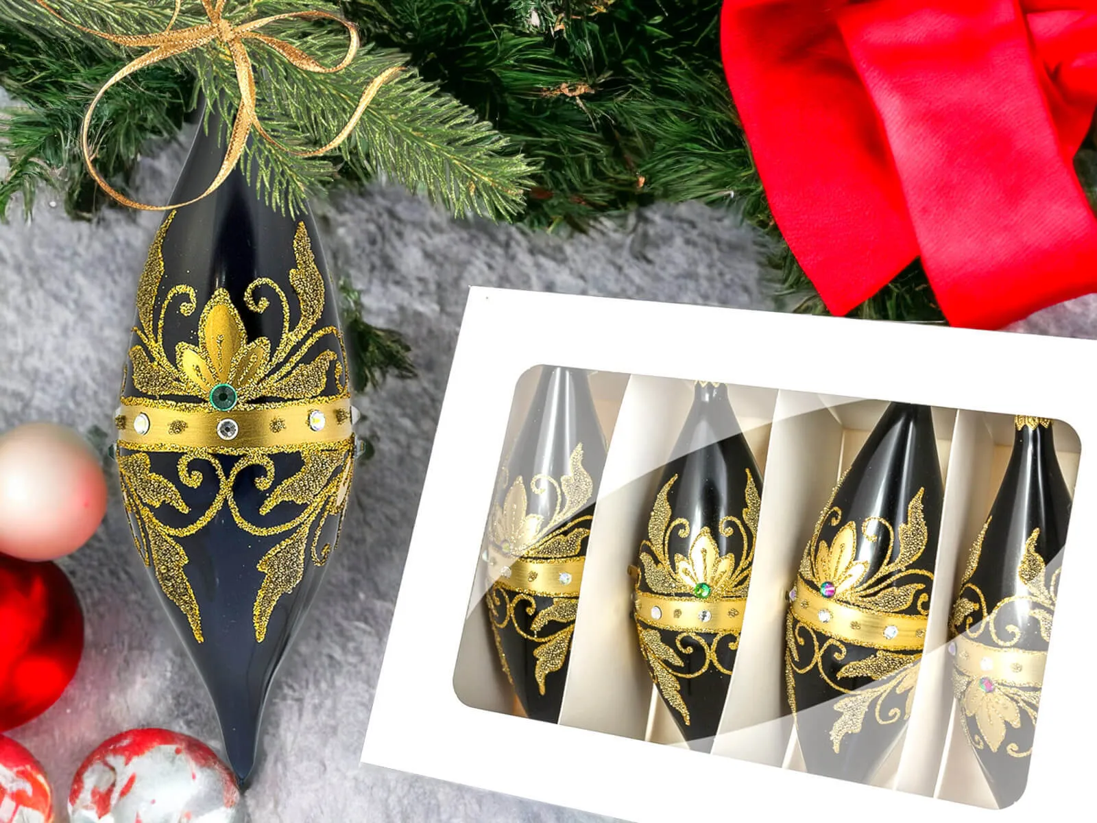 Czarne bombki szklane 